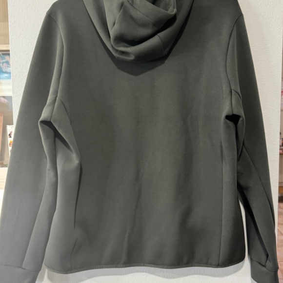 Adidas Men's Green Hooded Jacket - Picture 2 of 4